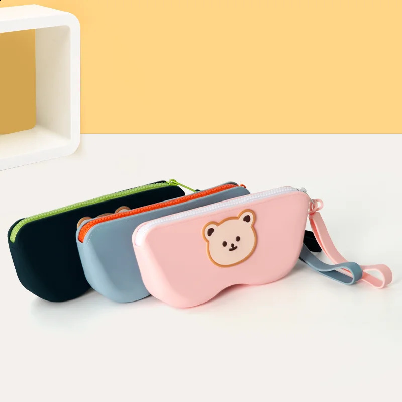 Bear Silicone Zipper Glasses Bag Sunglasses Storage Protective Cover Hanging Bag For Women Girls Waterproof Glasses Box 260625