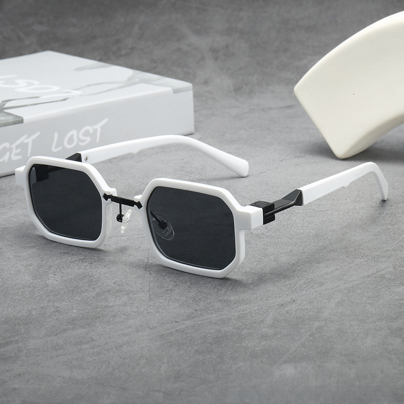Designer's New Retro Hip Hop Personalized Small Box Exquisite Sunglasses Cross Border European And American Travel Sunscreen Sunglasses Advanced - view 5