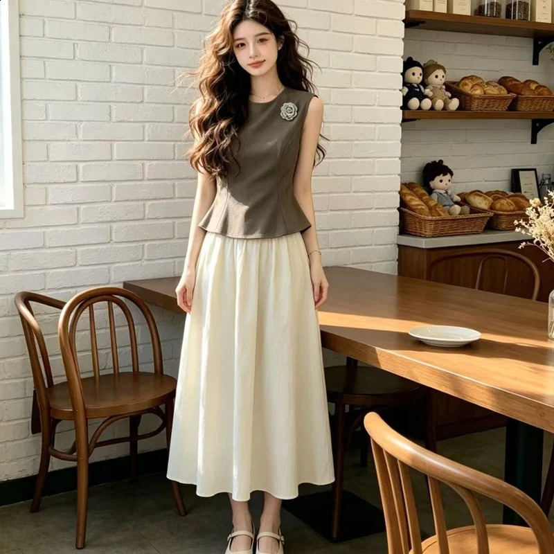 2026 Summer Gentle Flower Waist Cinching Vest Skirts Sets for Women Korean Loose Tshirt Dress Slim Fit and Slimming Tops 260625 - view 6
