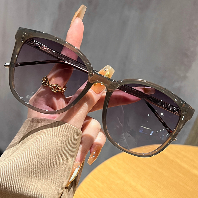 Women s Sunglasses New Model Large Frame Tea Colored Polarized UV Protection Slimming Effect for Large Faces Driving Sunglasses - view 7