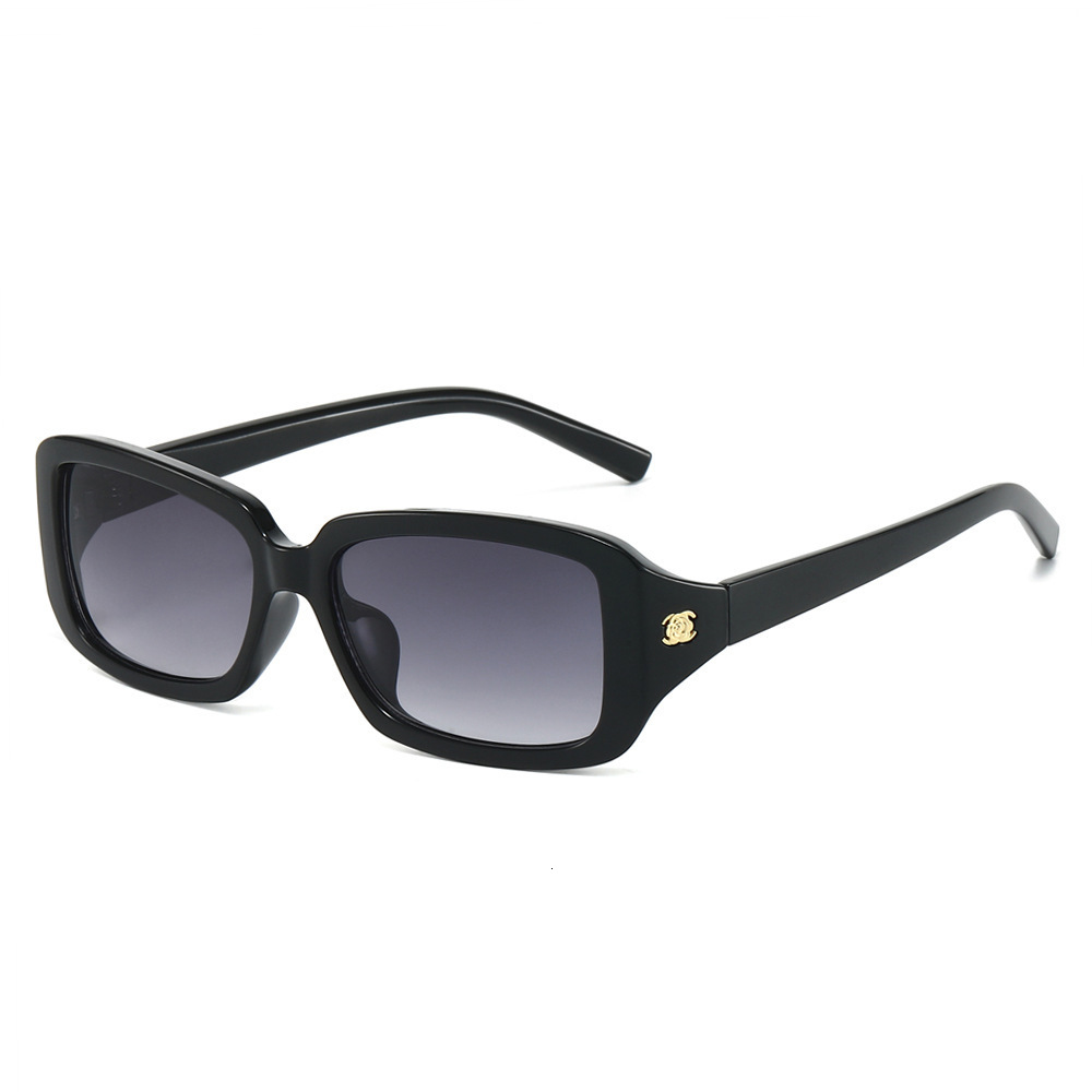 2026 New Square Frame Fashion European And American Casual Simple Rectangular Versatile Floral Decorative Sunglasses - view 1