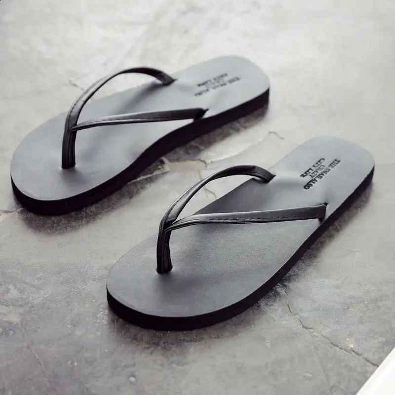 2026 Mens Anti Slip Flip Flops Couples Slippers For Summer Wear Durable Leather Simple And Fashionable Beach Shoes 260626 - view 1