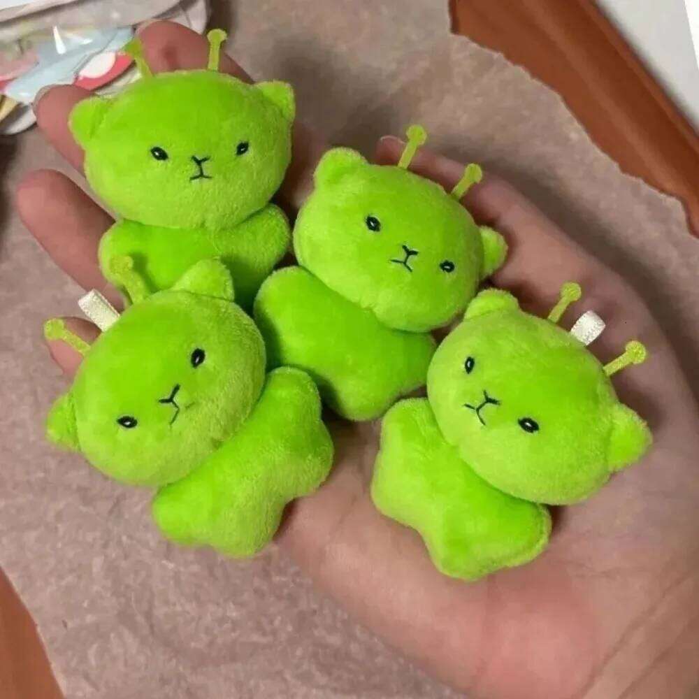 Green Alien Cat Plush Keychains Mini Galaxy Style Furry Pendant for Couples Cute Cartoon Handbag Backpacks Key Chain Decor Gifts 26Y0626 - view 7