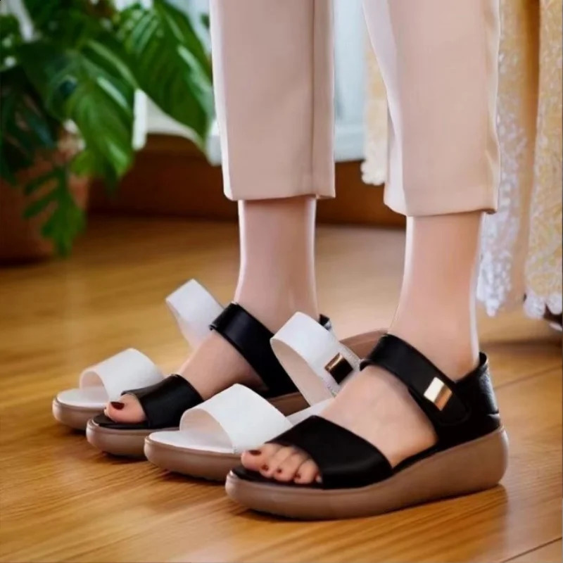 Womens Platform Sandals Lightweight Breathable Open Toe Adjustable Casual Shoes for Summer Daily Beach Travel 260626 - view 1