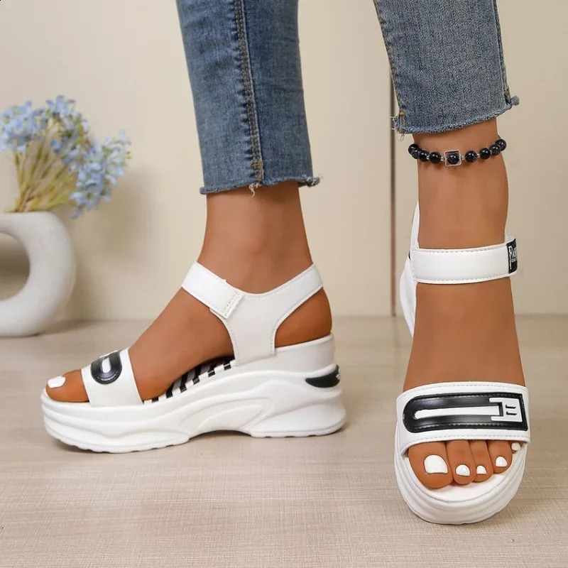 Women Platform Sandals Summer Fashion Comfortable Shoes for Light Casual Sports Beach 260626 - view 4