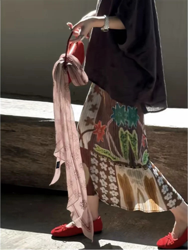 Miyake Pleated Printed Threedimensional Textured Elastic Waist Skirt 260626