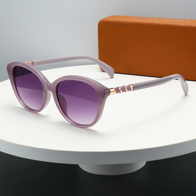Designer's New Cat Eye Small Fragrant Style Luxurious And High-end Women's Sunglasses Cross-border European And American Fashion Trend UV Re - view 5
