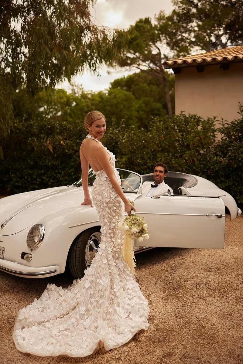 Deep V Neck Mermaid Wedding Dress Elegant Hand Made Flowers Appliques Bridal Gown Sweep Train Bride Dresses Customized - view 4