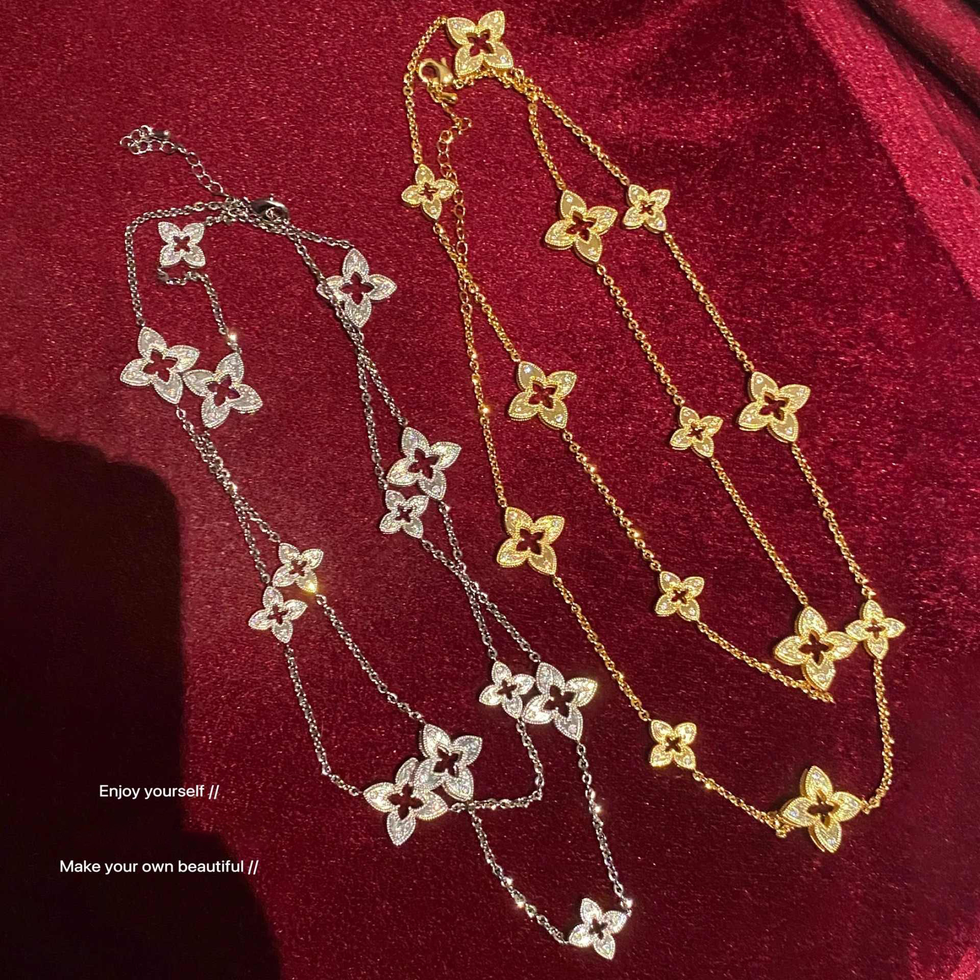Gold-Plated Striped Rhombus Pendant Necklace, 40 cm Twisted Singapore Chain, Stainless Steel and Alloy Jewelry with Green Horn Circle Pendant, Animal- - view 4