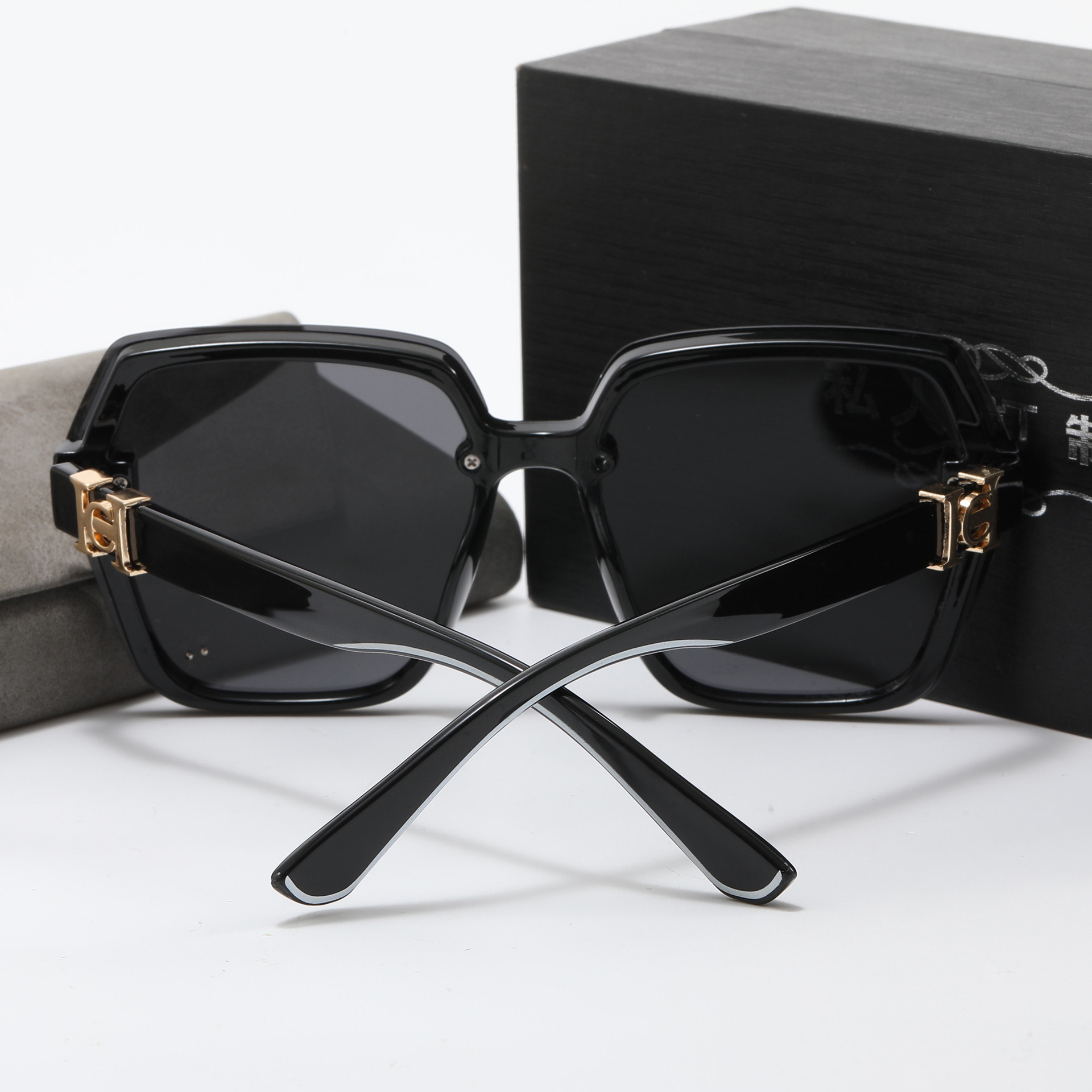 Designer 2026 New Womens Polarized Luxury Sunglasses High End Premium Fashion Trendy Driving All Match UV Protection Elegant Unique Brand Eyewear Shad - view 3