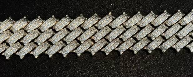 RTS Moissanite Cuban Chain Single Row S925 Silver Chain for Men VVS Moissanite Diamond Cuban Link Chain Hip Hop Necklace - view 3