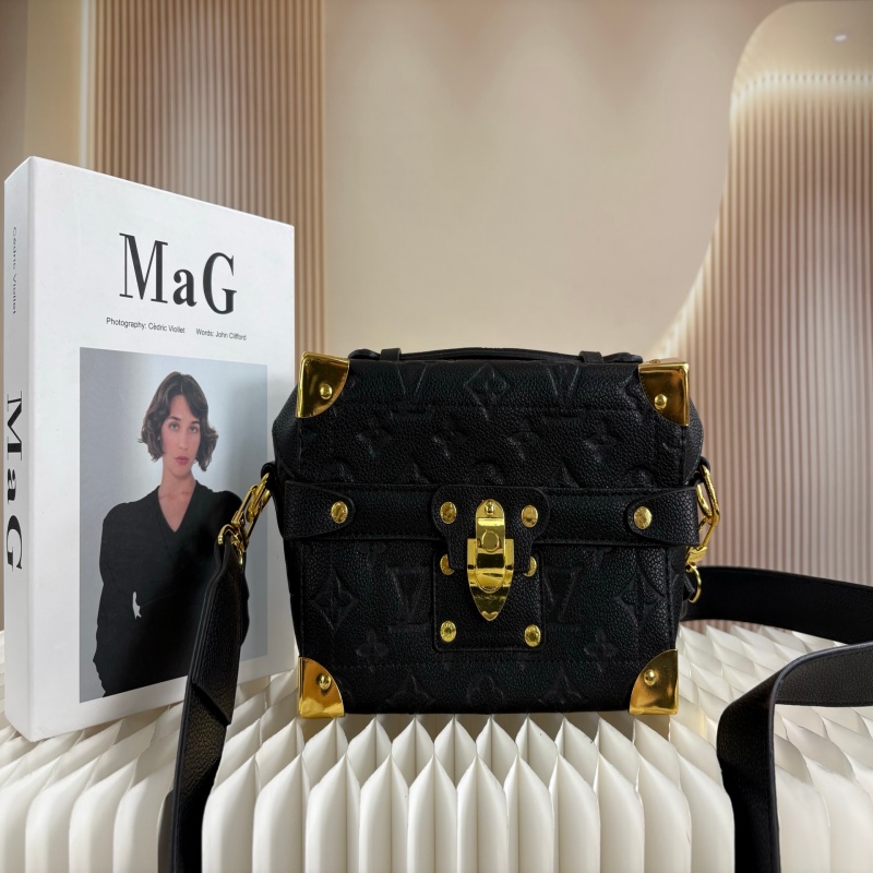 hot Free delivery Fashionable handbag with premium texture fashionable commuting and leisure shoulder crossbody bag fashion bag 915CW