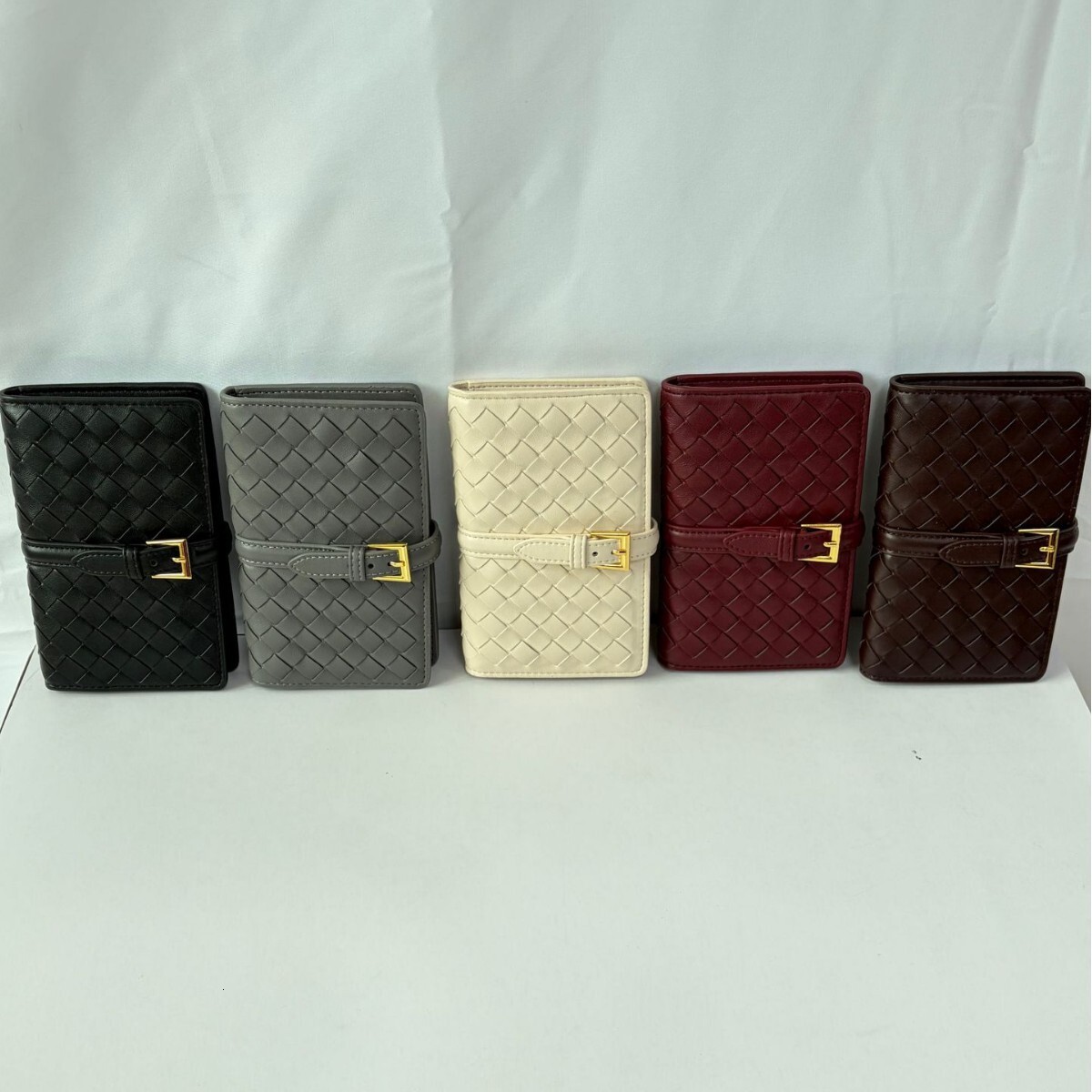 2026 Luxury Designer Stseller B Brand's New Woven Clutch Wallet, Unisex, Multi-card Slot Passport Holder, Lt-style Coin Purse - view 5