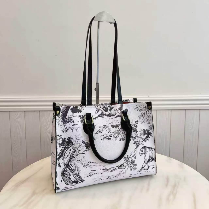hot Free delivery Fashionable handbag with premium texture fashionable commuting and leisure shoulder crossbody bag fashion bag 915CK