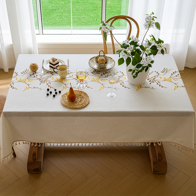 YL-38879 Custom French-style embroidered linen tablecloth with tassels suitable for living room or dining room.