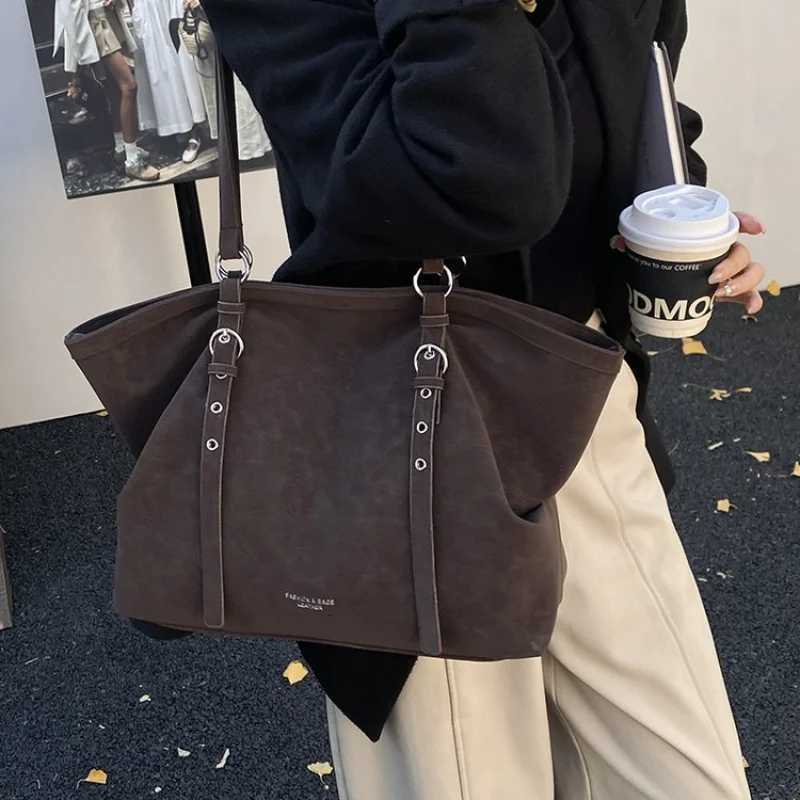Tote Vintage Suede Dark Brown Bag with Silver Hardware Belt Detail Large Capacity Shoulder Handbag for Daily Work Crossbody H260630 - view 4