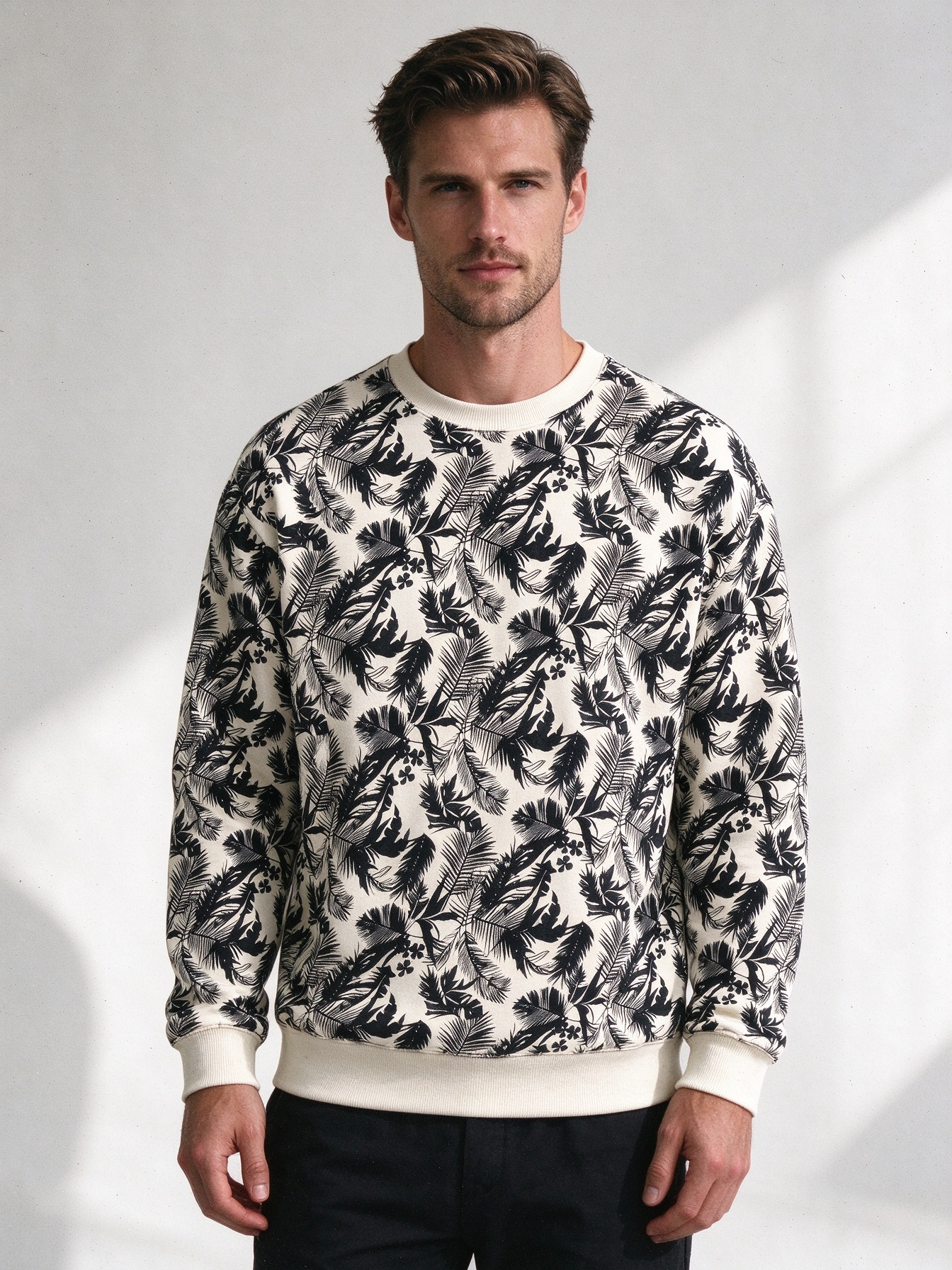 Men's Casual Long Sleeve Sweater with Rounded Collar for Fall - view 6