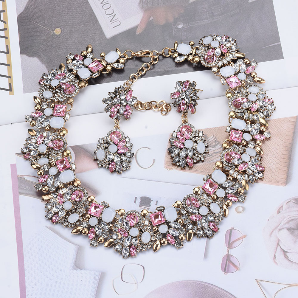 Chokers Green Crystal Rhinestone Large Collar Big Choker Necklace Women Statement Indian Necklace Jewelry 230921 - view 8