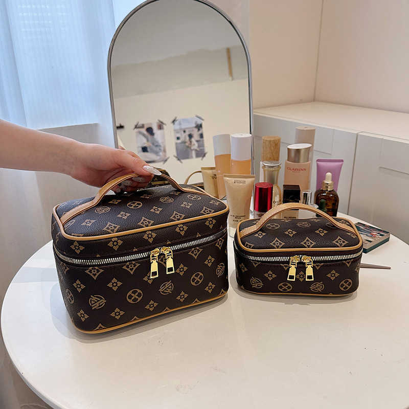 2026 New Vintage Makeup Bag - Large Capacity Cosmetic Tools Storage Bag - Portable Toilet Bag J260608