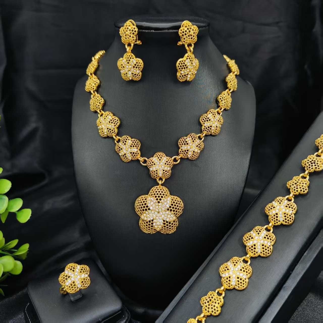 Jewelry set - Dubai flower necklace, earrings, bracelet, ring, jewelry set for Indian brides, necklace set for Indian brides Q261009 - view 3