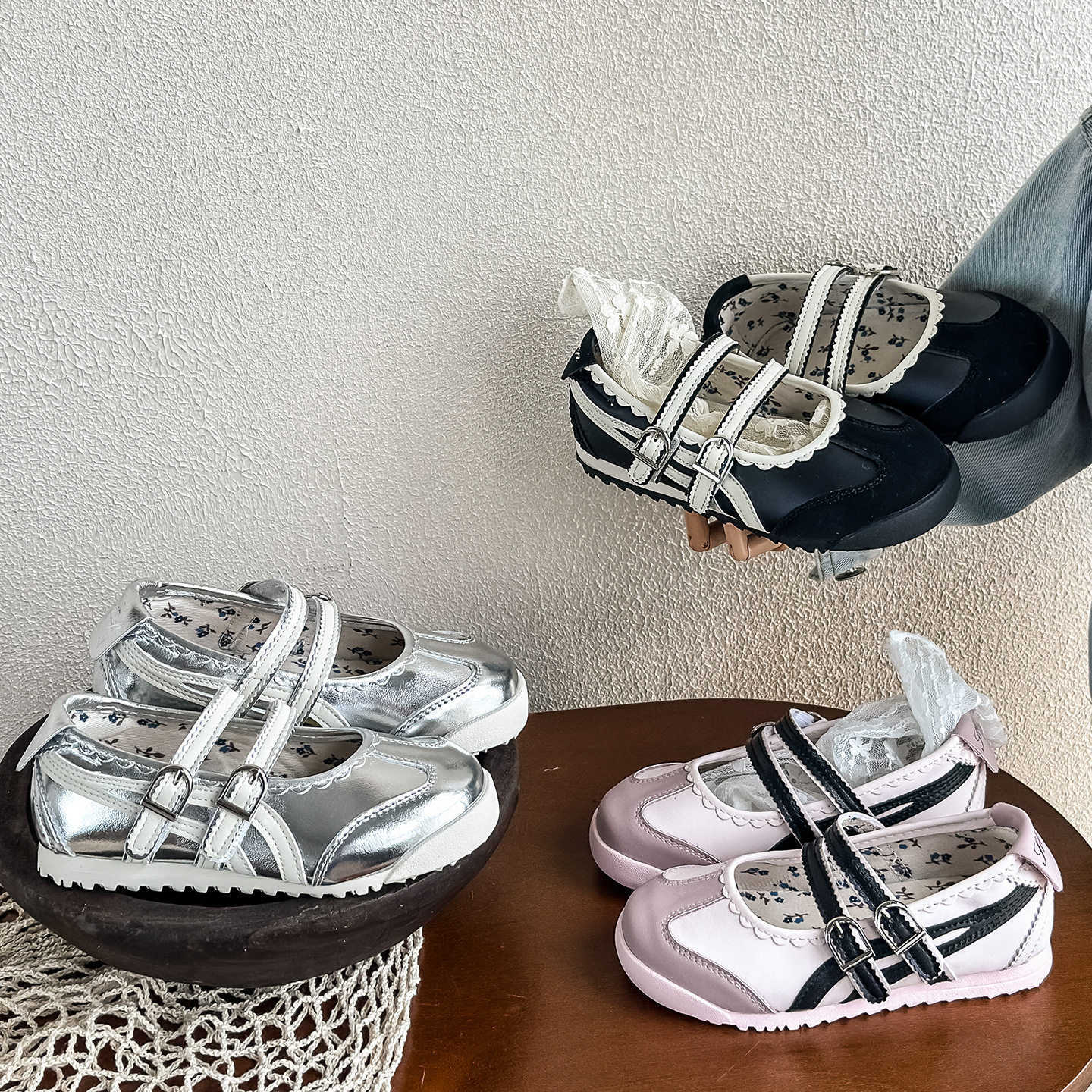 2026 Spring New Collection Girls' Leather Shoes with Soft Soles Baby Flats Children's Mary Janes Fashionable and Versatile for Little Girls  - view 3