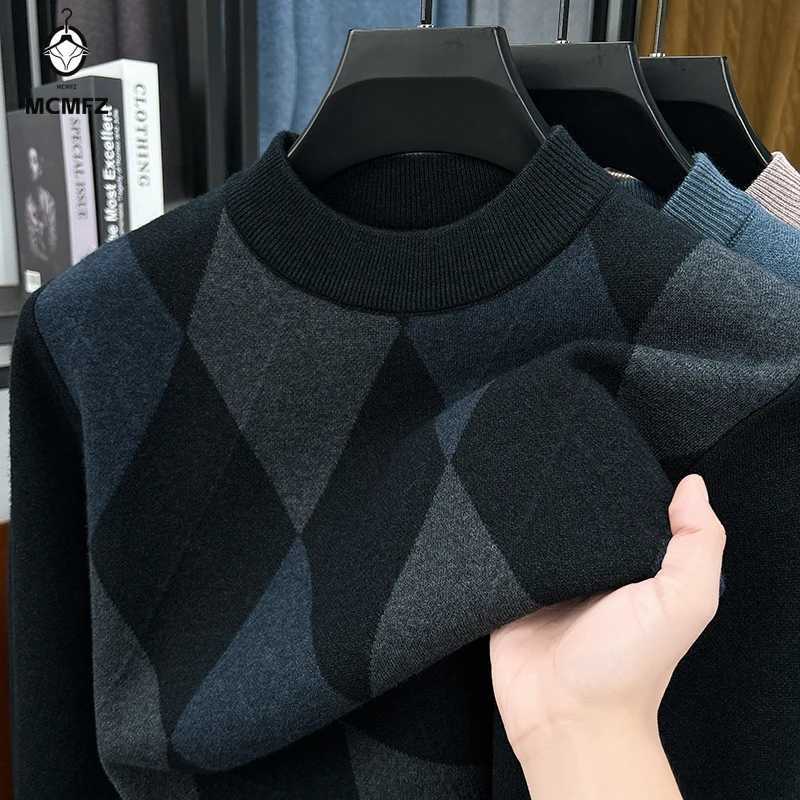 Men's Sweaters Winter Warm New Men's Plaid Half High Collar Long sleeve Sweater Knitted Sweater Fashion Casual Versatile Top H261026