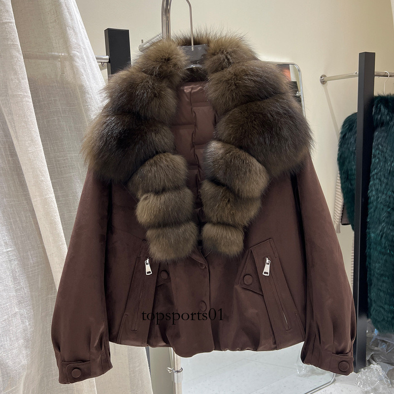 2026 autumn/winter new collection: stylish versatile short down jacket for women, featuring a large faux collar made of natural fox fur and suede