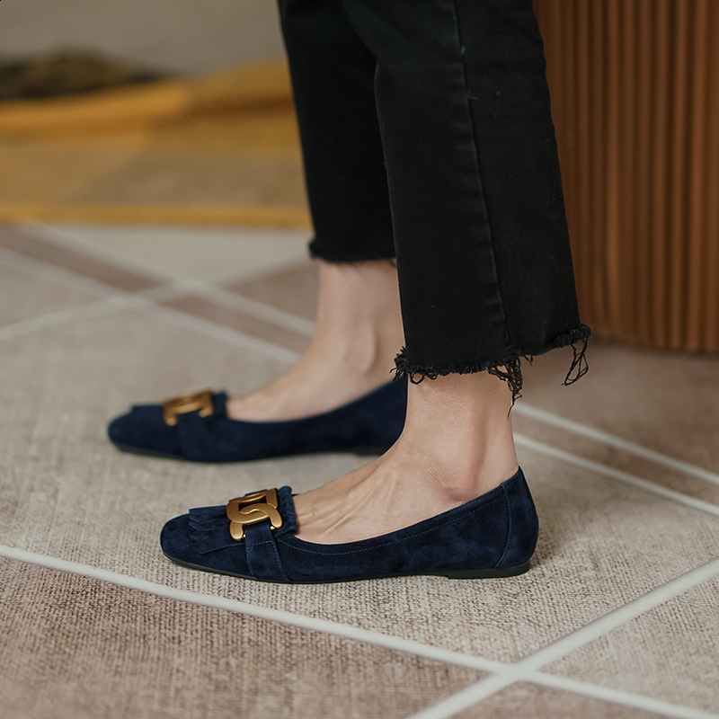 Dress Shoes French Retro Metal Ladies Spring Buckle Square Head Women's Single Classic Thick Heels Soft Leather Female Pumps 221017 - view 2