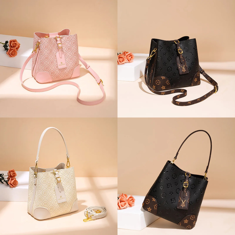 Designer Retro Fashion Luxury Crossbody Bag Crossbody Bucket Bag High End Texture Light Luxury Daily Commuting Fashionable Outdoor Bag Shoulder Purse - view 1