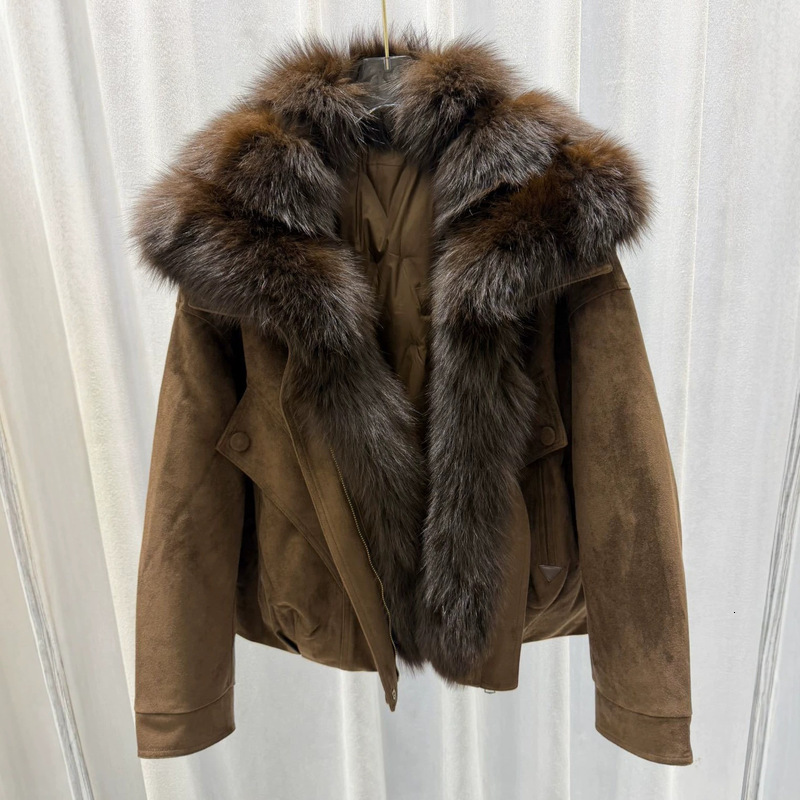 Winter natural fox fur trim jacket, new women's style, American retro design, loose-fitting down jacket - view 4