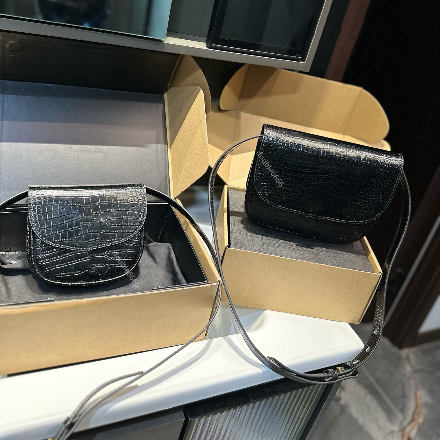 Tote Bag Luxurys Designers women Handbag Hobo Wallets Men Famous Leather Envelope Bag Shoulder Bag Cross Body Fashion Purse Wallet phone bag, crossbody bag, travel bag