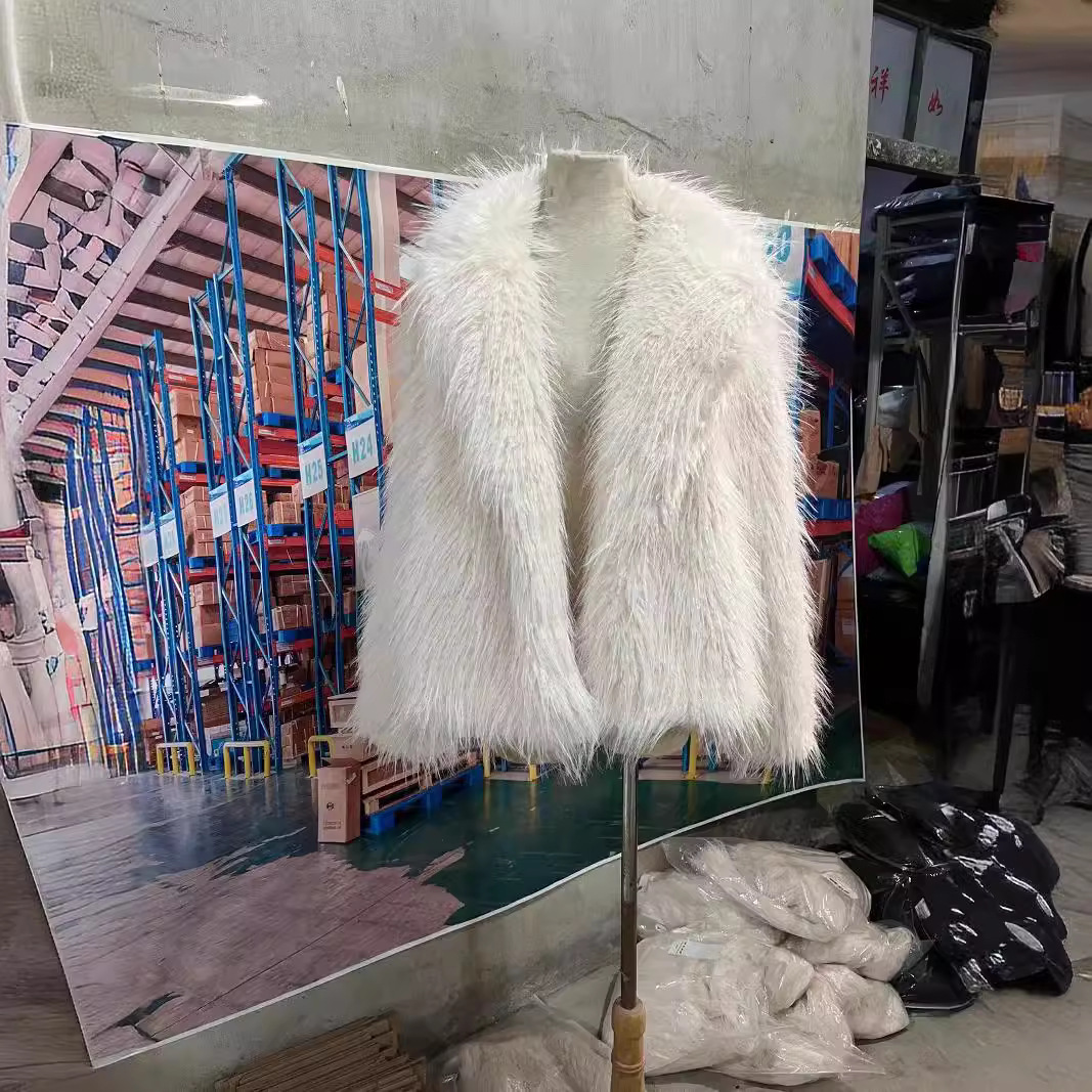 Autumn/winter New Fur Coat Top Suit Collar Long Sleeved Coat Warm Coat Synthetic Fur Short Style