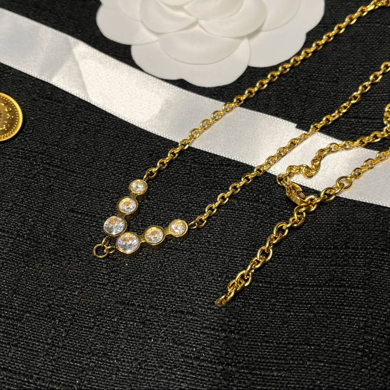 Pendant Necklaces 18K Gold Plated Stainless Steel Never fade Necklaces Choker Pendant Statement Fashion Womens Necklace Wedding Jewelry Accessories