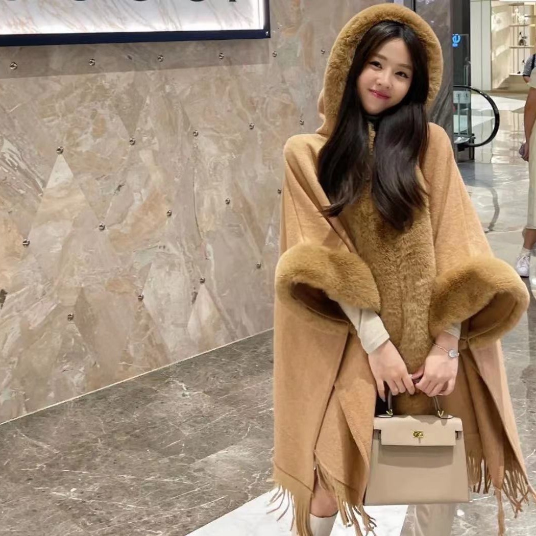 Live Streaming Hot New Loose Plush And Thick Fur Collar Hooded Tassel Knitted Cape Jacket For Women