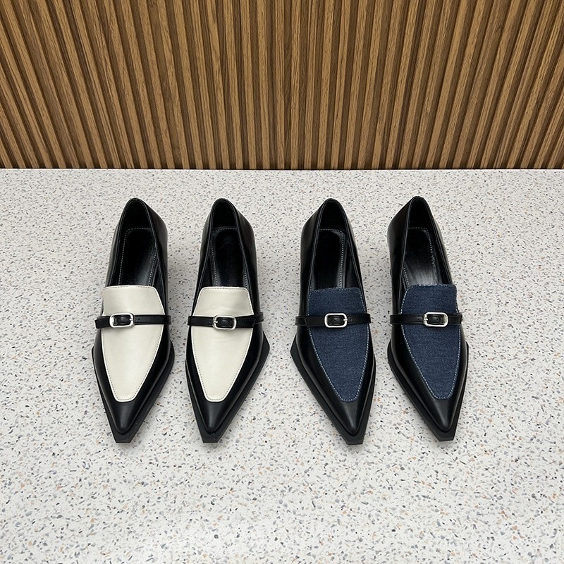 Women's French pointed thick heel middle heel belt buckle single shoe