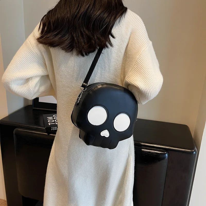 2025 NEW Halloween Gothic Shoulder Women Novelty Devil Skull Funny PU Leather Tote Crossbody Bag Ghost Handbags Purse 240828 zhanyishengli