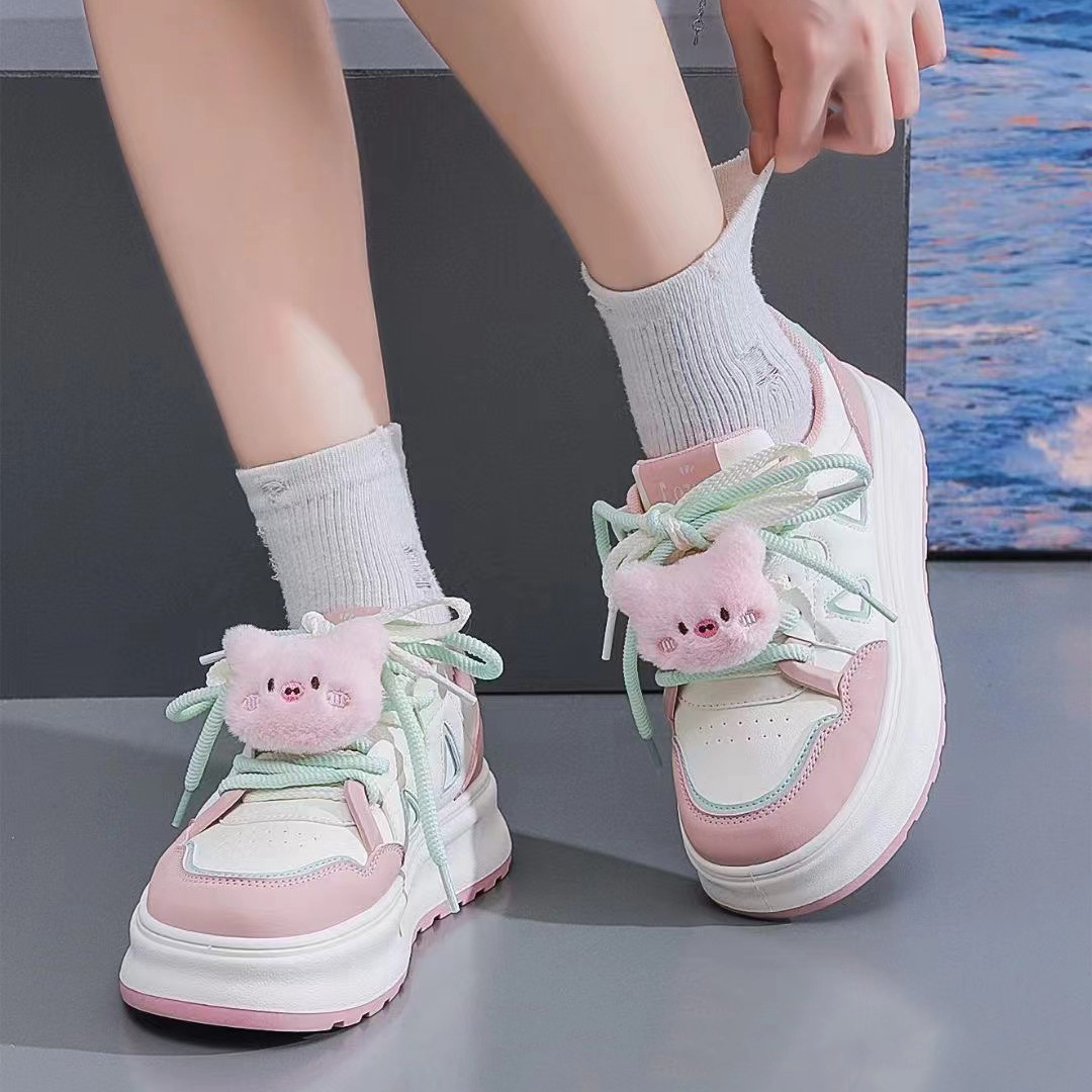 Women's autumn thick soled versatile pig casual sports shoes