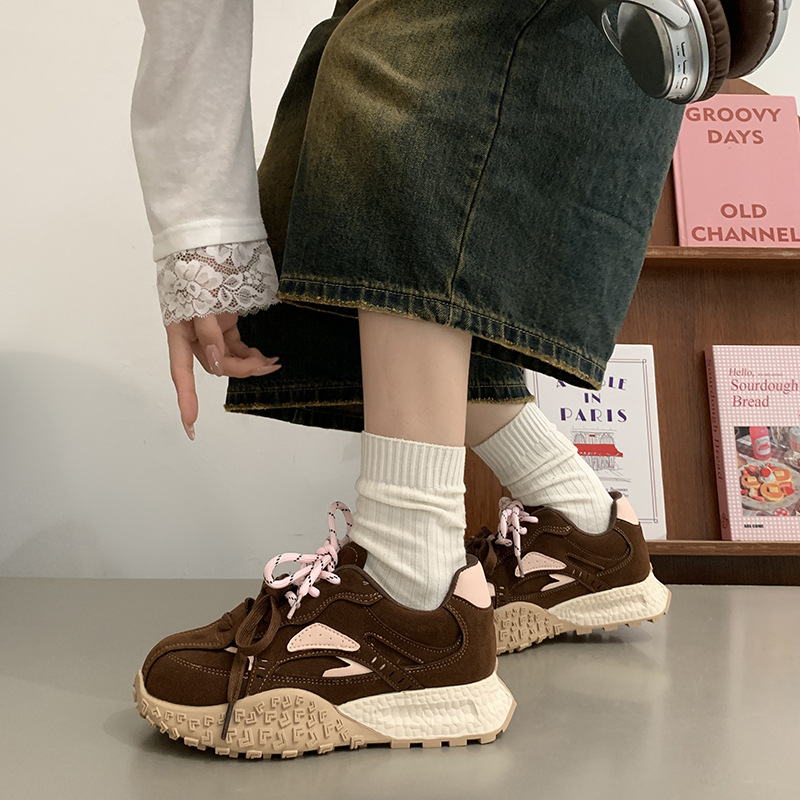 Women's breathable lightweight soft soled thick soled height increasing casual shoes