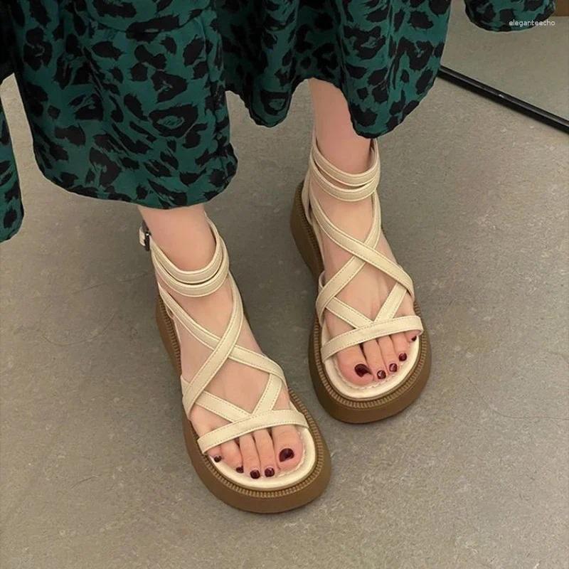 Dress Shoes Thick Heel Women Sandals Women's Hollow Open Toe Fashion Casual Female Designer Flat Roman Summer 2024