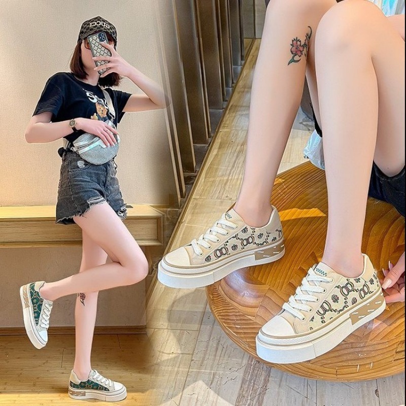New Platform Sneaker Chunky Casual Vulcanize Comfy Height Increasing Trainers Hidden Heel Women Spring Autumn Boat Canvas Shoes