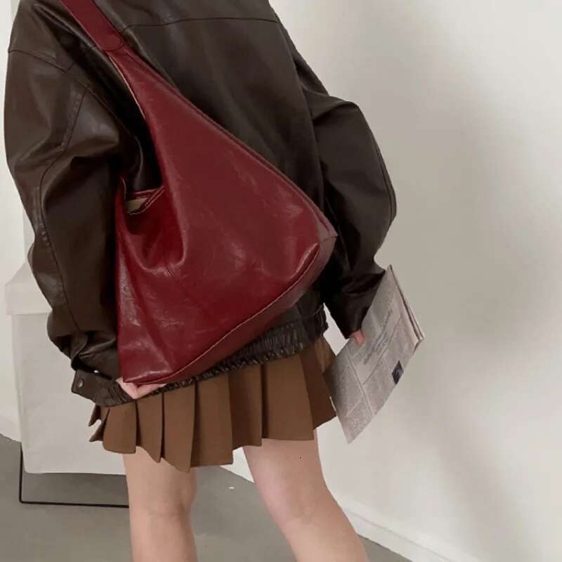 Shoulder Womens Red Vintage Designer Large Capacity Casual Tote Bag Autumn and Winter Korean Fashion Handbag Hbag 4