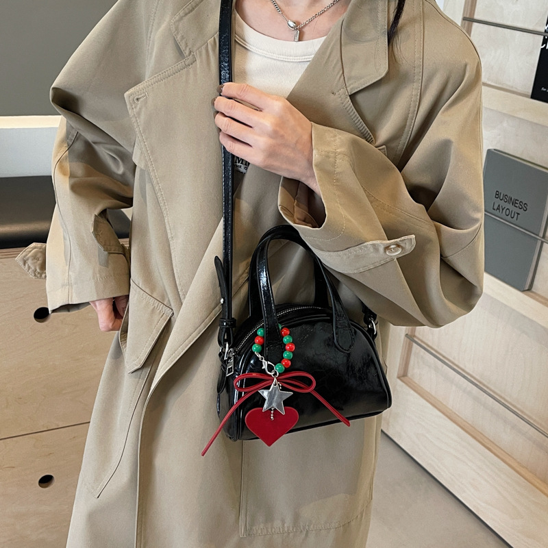 2025 Designer Women Fashion Glossy 3 Shoulder Leather Handbag Trendy Bag Free shipping