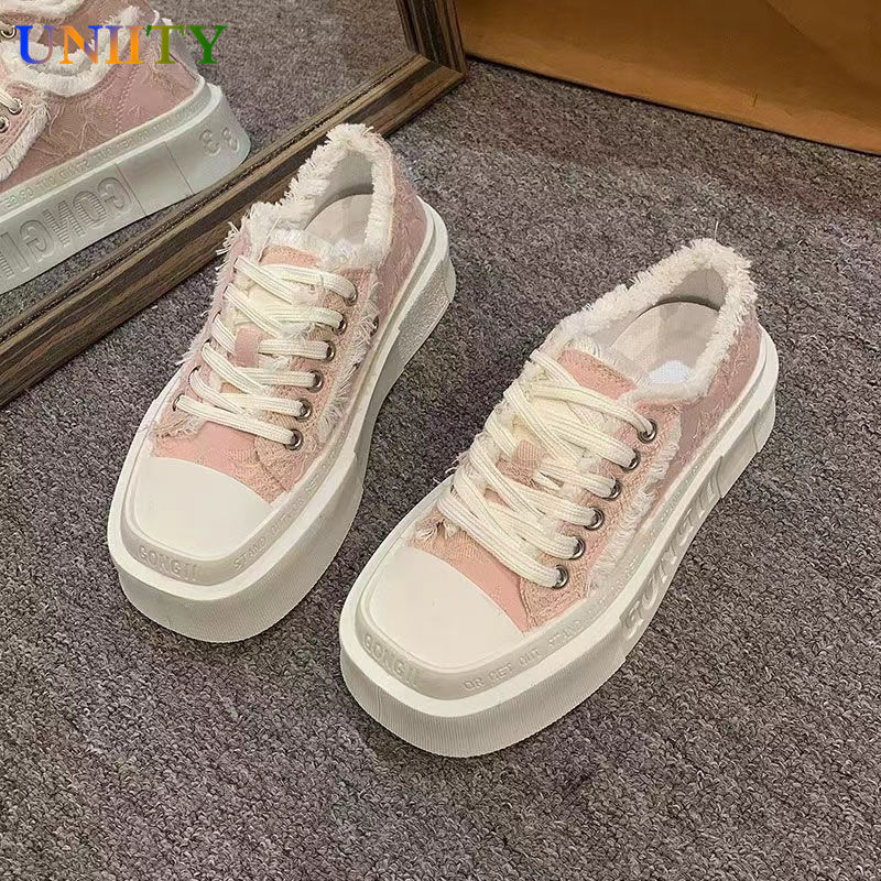 Women's casual versatile thick soled square toe canvas shoes