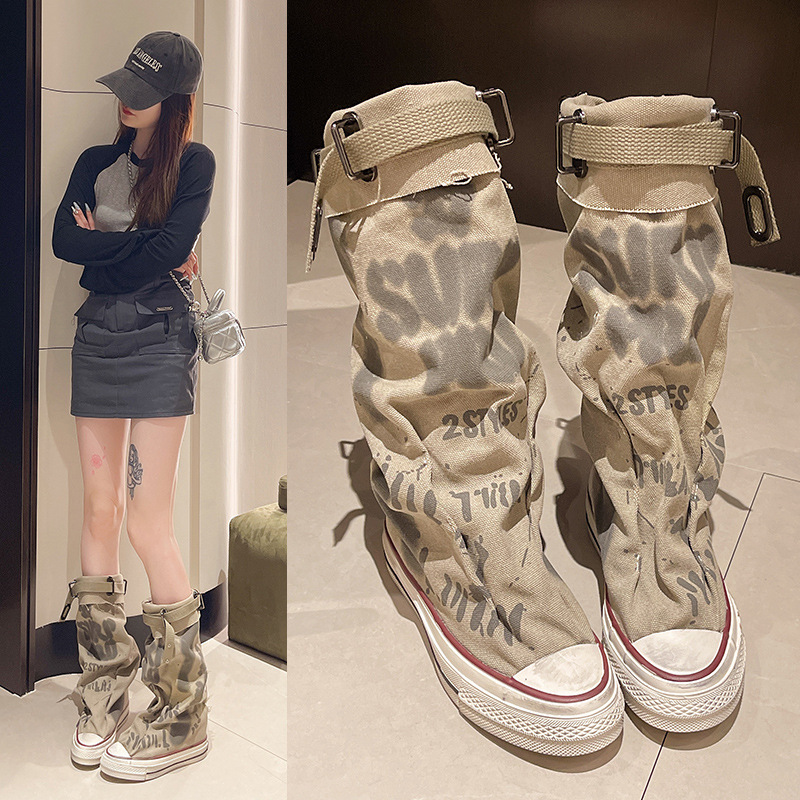 Women 2024 New Retro Flat Platform Graffiti Mid-calf Boot Sexy Trend Thick Bottomed Round Toe Anti Slip Calf Fashion Boots