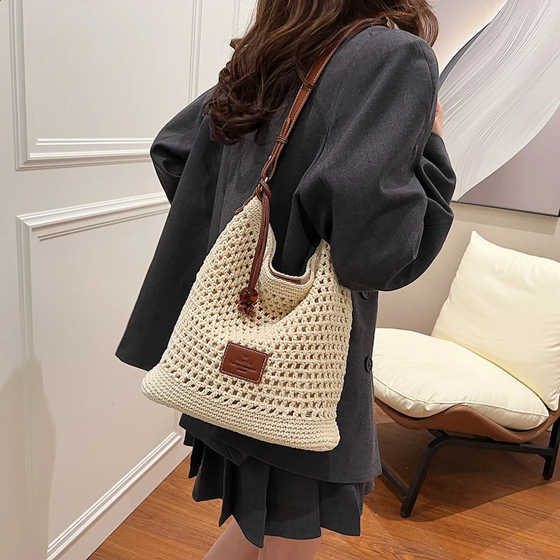 Fashion Summer Beach Bag Womens Handmade Shoulder Bag Large Capacity Straw Bag Bohemian Leisure Travel Womens Handbag 240830
