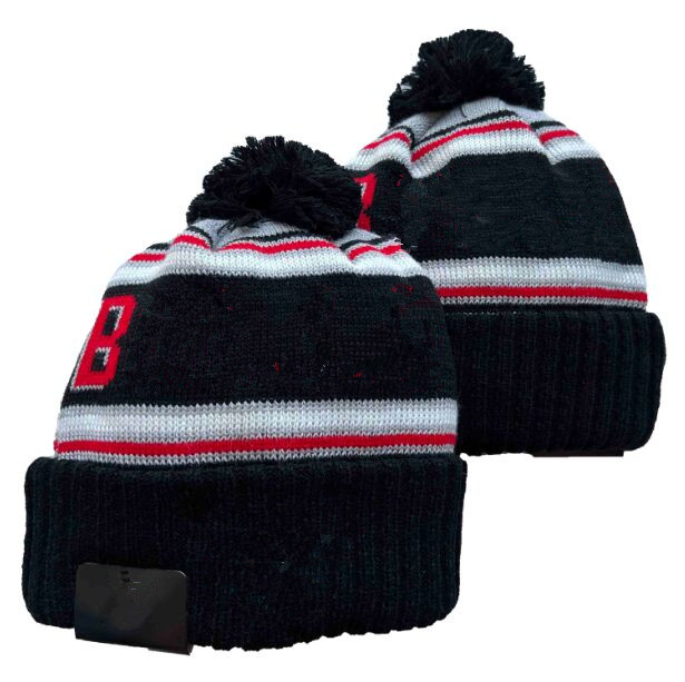 Mixed Sports Team Colorful Knitted Beanie Hats with Pom-Pom Topper Unisex Adjustable Fit Breathable Cotton Beanie Caps Featuring 32 Teams Football Fan