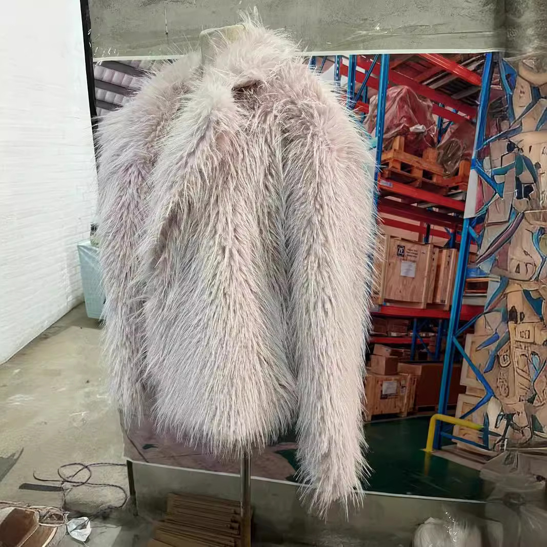 Autumn/winter New Fur Coat Top Suit Collar Long Sleeved Coat Warm Coat Synthetic Fur Short Style