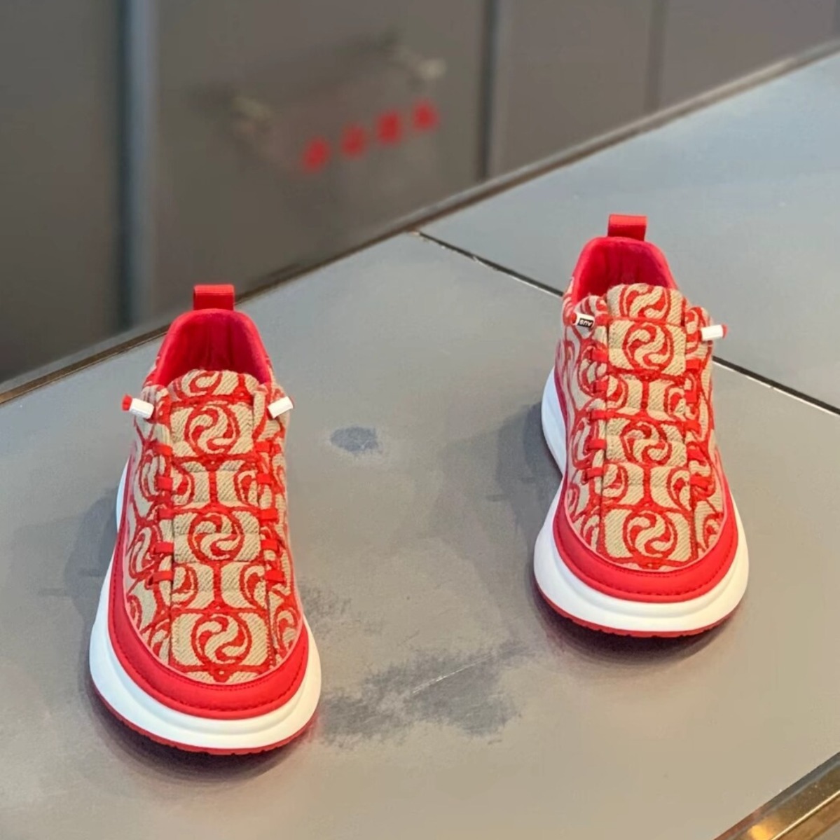 Men Sports Slip On Lace Up Low Top Breathable Versatile Running Shoes fashion