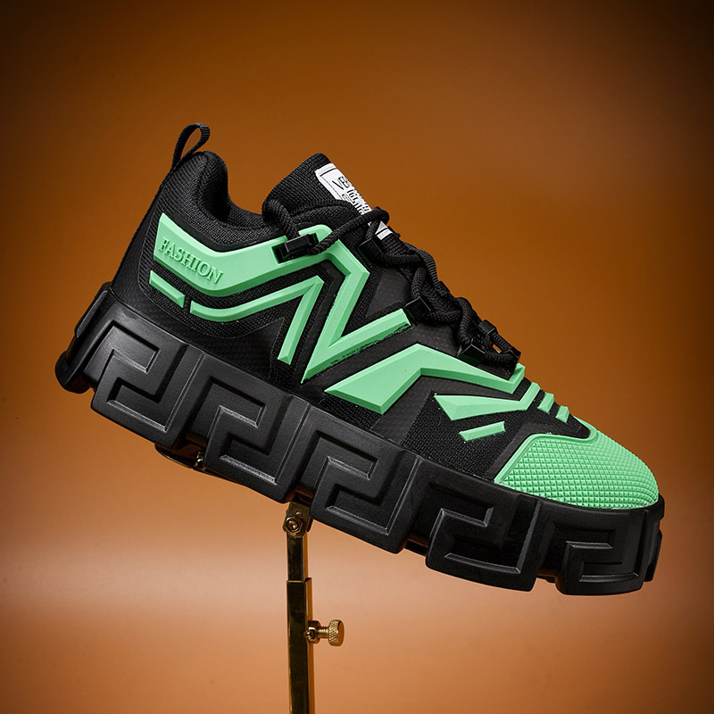 2024 new mens board shoes with personalized patterns fashionable thick sole and raised sole casual shoes for daily wear