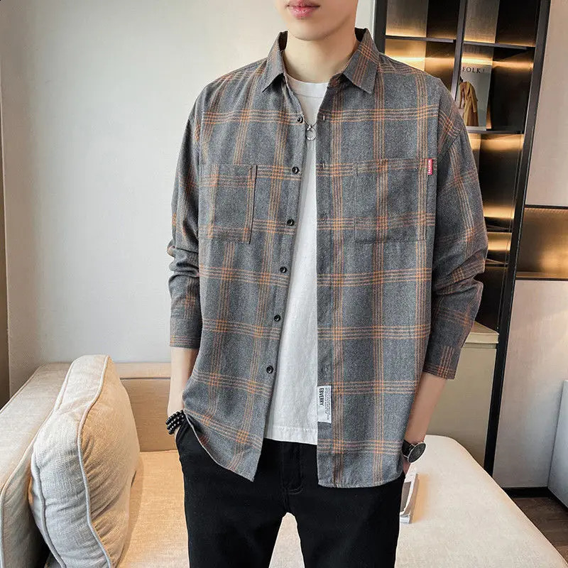 Spring Autumn Men Korean Fashion Classic Vintage Plaid Simple Shirts Youth Casual Long Sleeve Loose Tops Camisa Masculina 240902